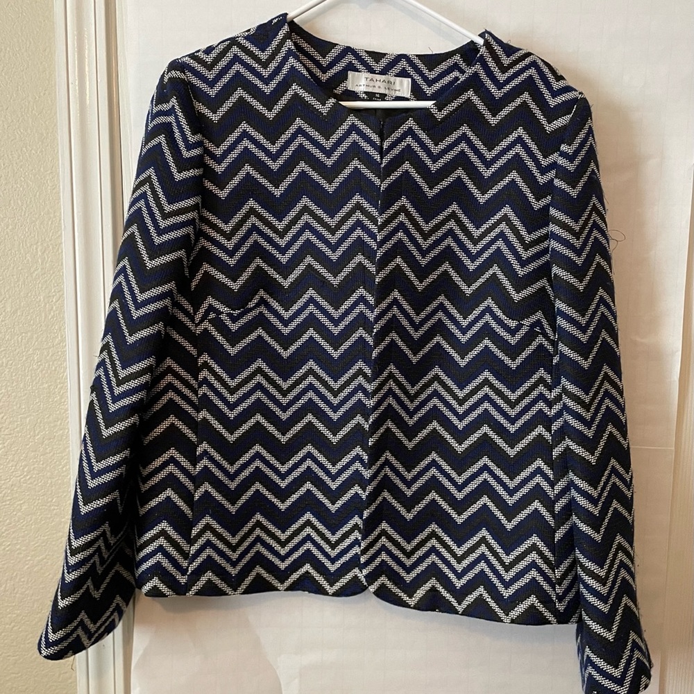 Blazer Tahari